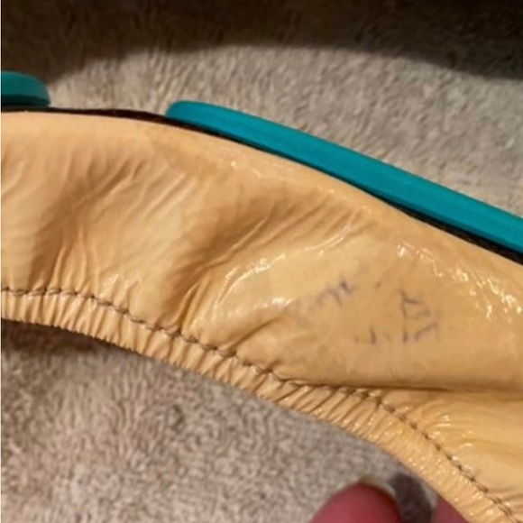 Tieks  biscotti cream patent leather size 11 - Picture 6 of 6